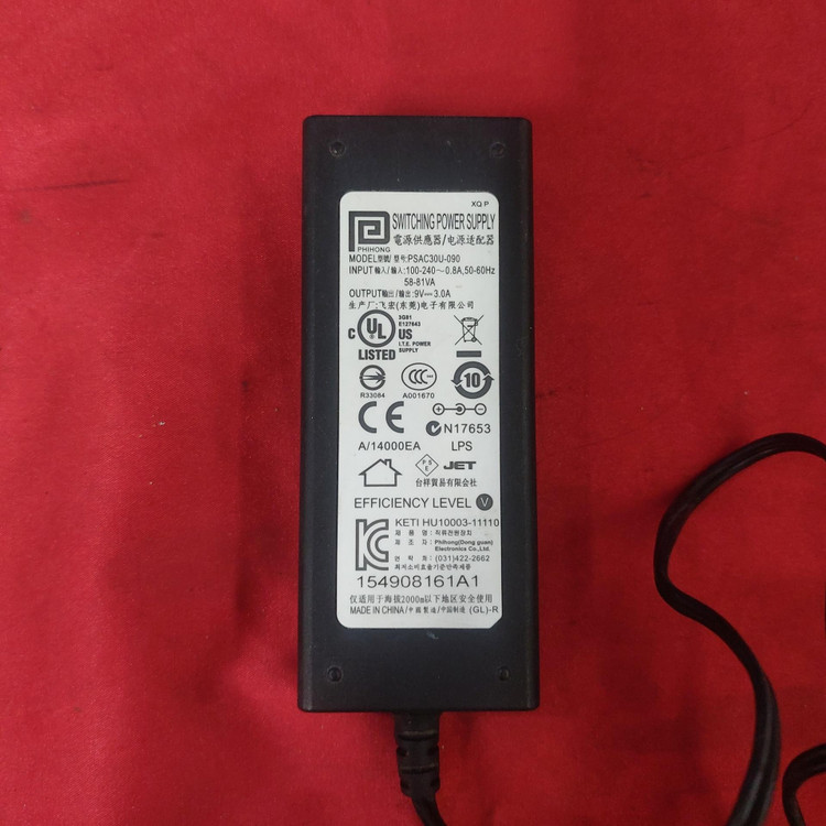 آداپتور برق Phihong PSAC30U-090 با خروجی ۹ ولت ۲۷ وات ، ۳ آمپر