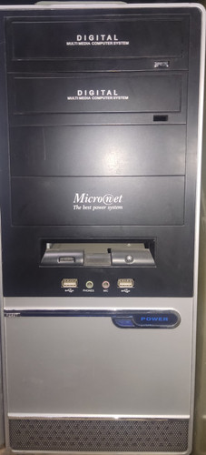 قاب کیس کامپیوتر MICROnet نقرهای استوک | شیک، مقاوم، مناسب سیستمهای اداری، خانگی و گیمینگ اقتصادی