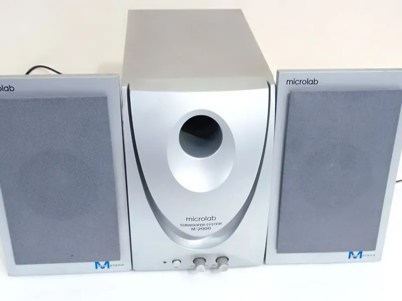 اسپیکر استوک Microlab M-2000 دو تکه | مناسب کامپیوتر، لپ‌تاپ، موسیقی، فیلم و بازی