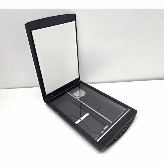اسکنر استوک Canon LiDE 110 کانن باریک و USB، صد درصد سلامت، ۷ روز مهلت تست | فروشگاه آران پی سی