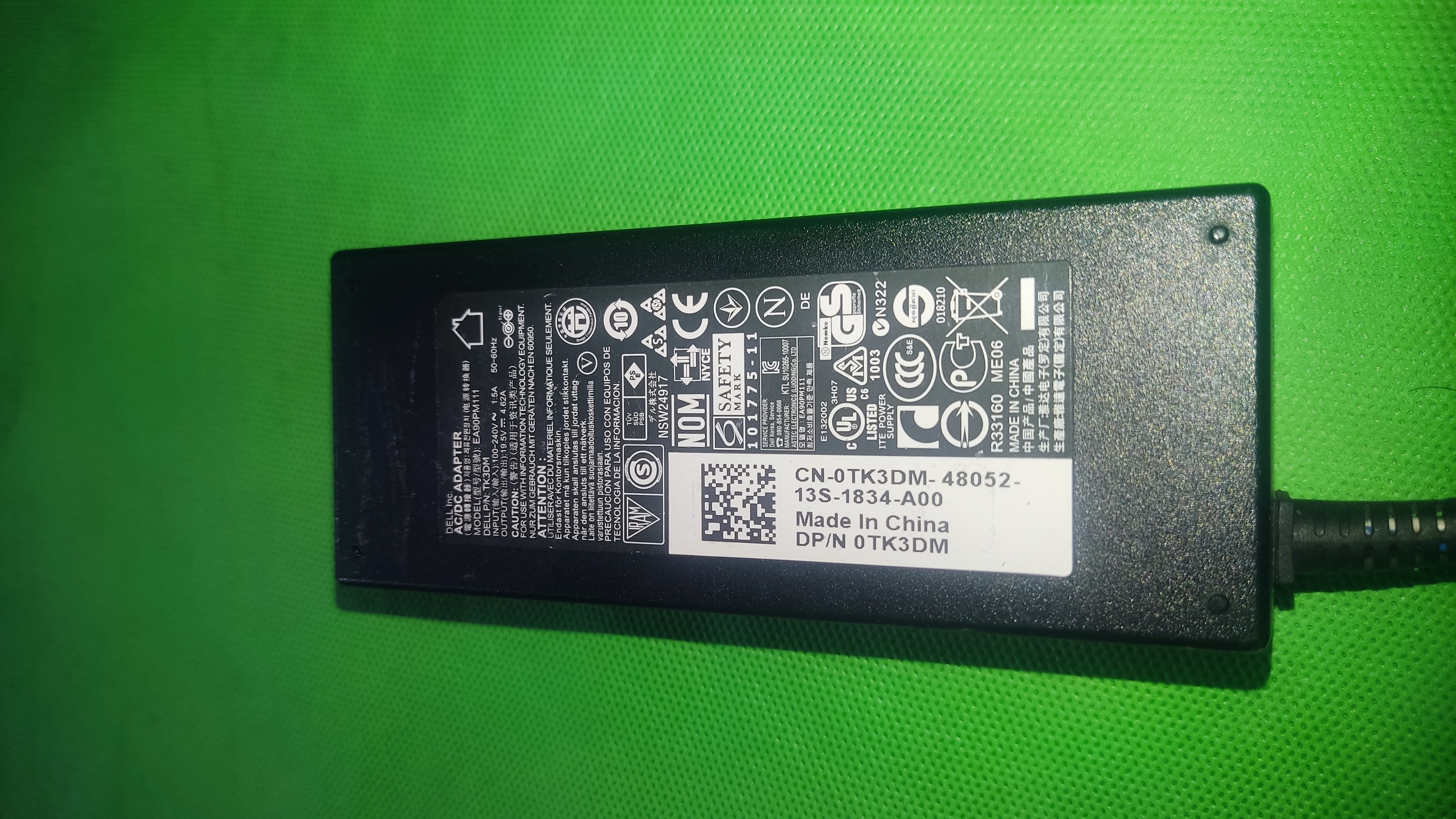 آداپتور استوک Dell EA90PM111 مخصوص لپ‌تاپ دل ۱۹.۵ ولت ۴.۶۲ آمپر ۹۰ وات + ۱۰۰ درصد سلامت + ۷ روز مهلت تست | فروشگاه آران پی سی