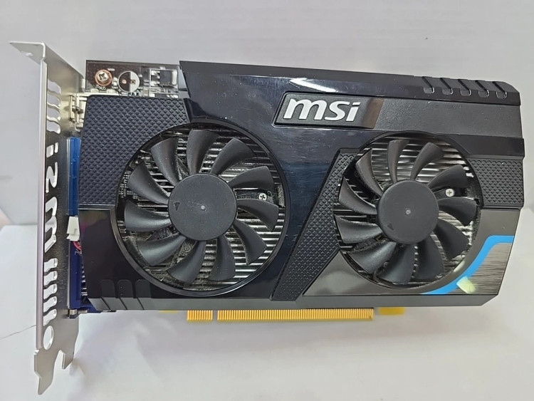 فن خنککننده کارت گرافیک AMD Radeon HD 6670
